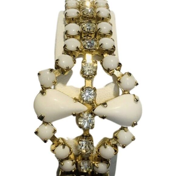 Vintage White Faceted Prong Beaded Shimmer Rhinestone Gold Tone Bracelet 7.5 - Picture 6 of 9